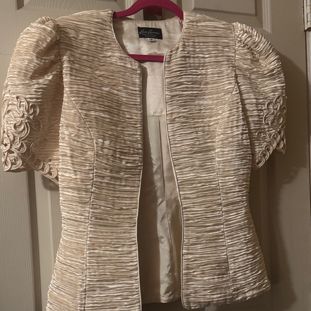 Vintage Karen Lawrence Textured Cream Short-Sleeve Jacket
